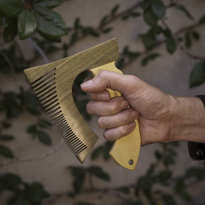 Beard & Bates - Wholesale Beard Brush/Comb - THE BEARDED AXE BEARD COMB - ORIGINAL7