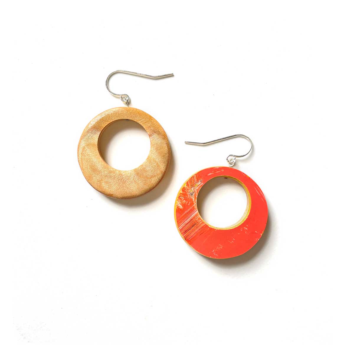 MapleXO - Wholesale Dangle Earrings - Mini Hoops1