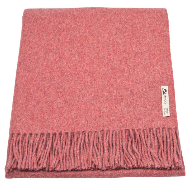 Classic Alpaca Blanket Dusty Pink for wholesale by INWOOL