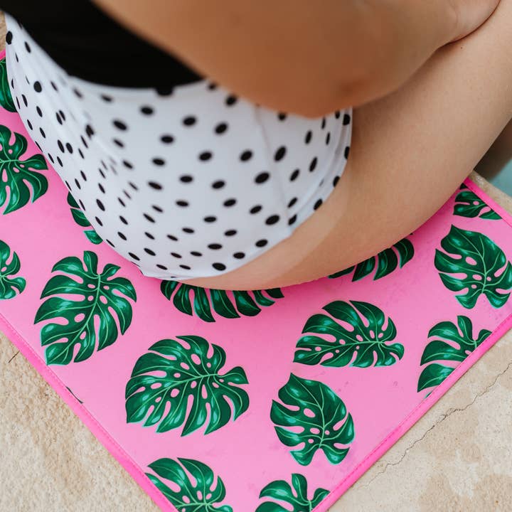 Emerson West – wholesale Beach accessories – Neoprene Poolside Seating Mats48