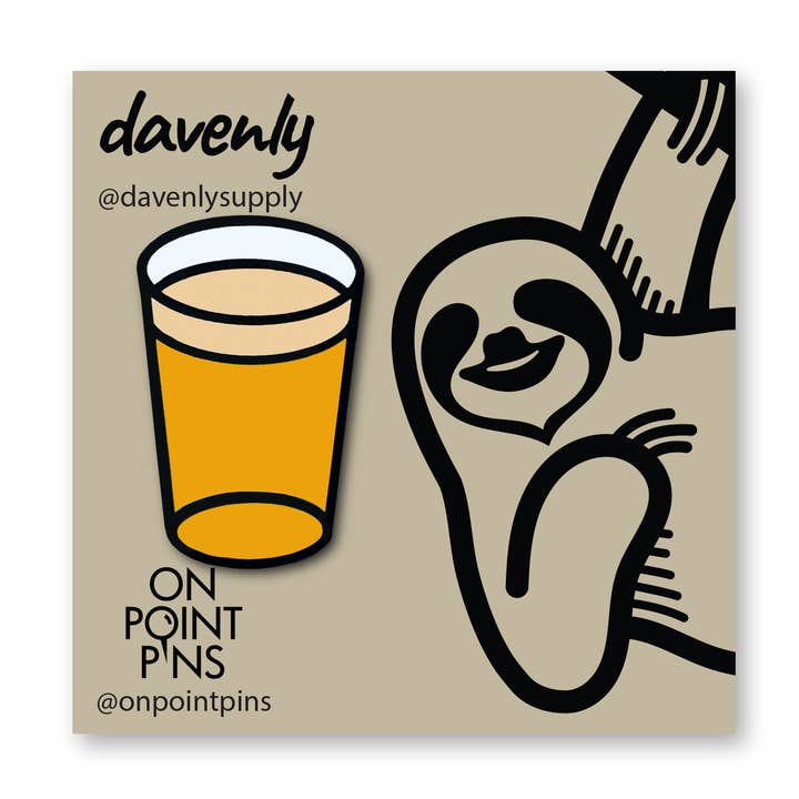 Davenly: Emaille pin met revers van bier voor wholesale door On Point Pins