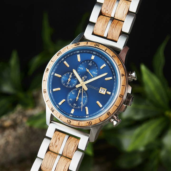 Chronographe pour homme Montre en acier inoxydable argenté avec bois de chêne et cadran bleu | PYTHAGORAS pour la vente par Bear Essentials