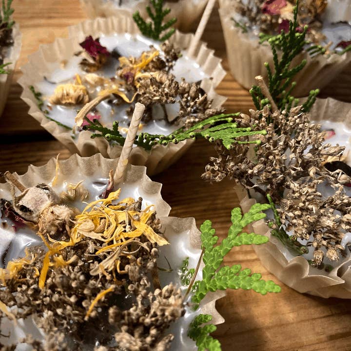 Thankful Sage Farm School - Wholesale Outdoor Candle - Bellyfire Bonfire Starters 1