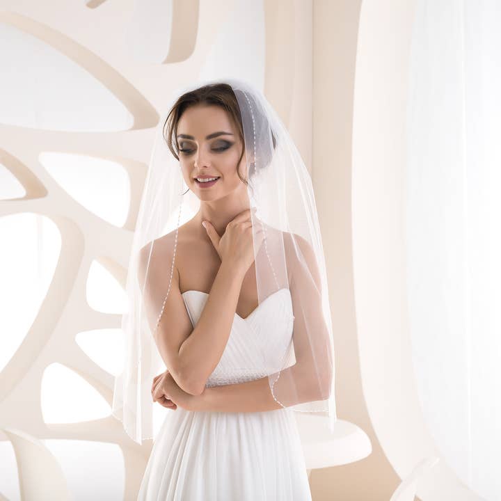 Handmade veil with beads, crystals, pearls for wholesale by Bajabella