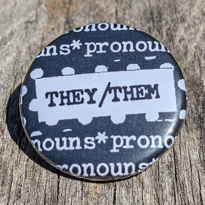 Épinglette pronom de genre 1,25" - They/Them pour la vente par Portland Button Works