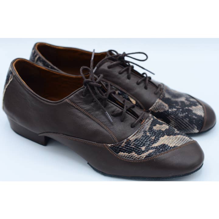 Montana Brown pour la vente par Eye Dance Shoes