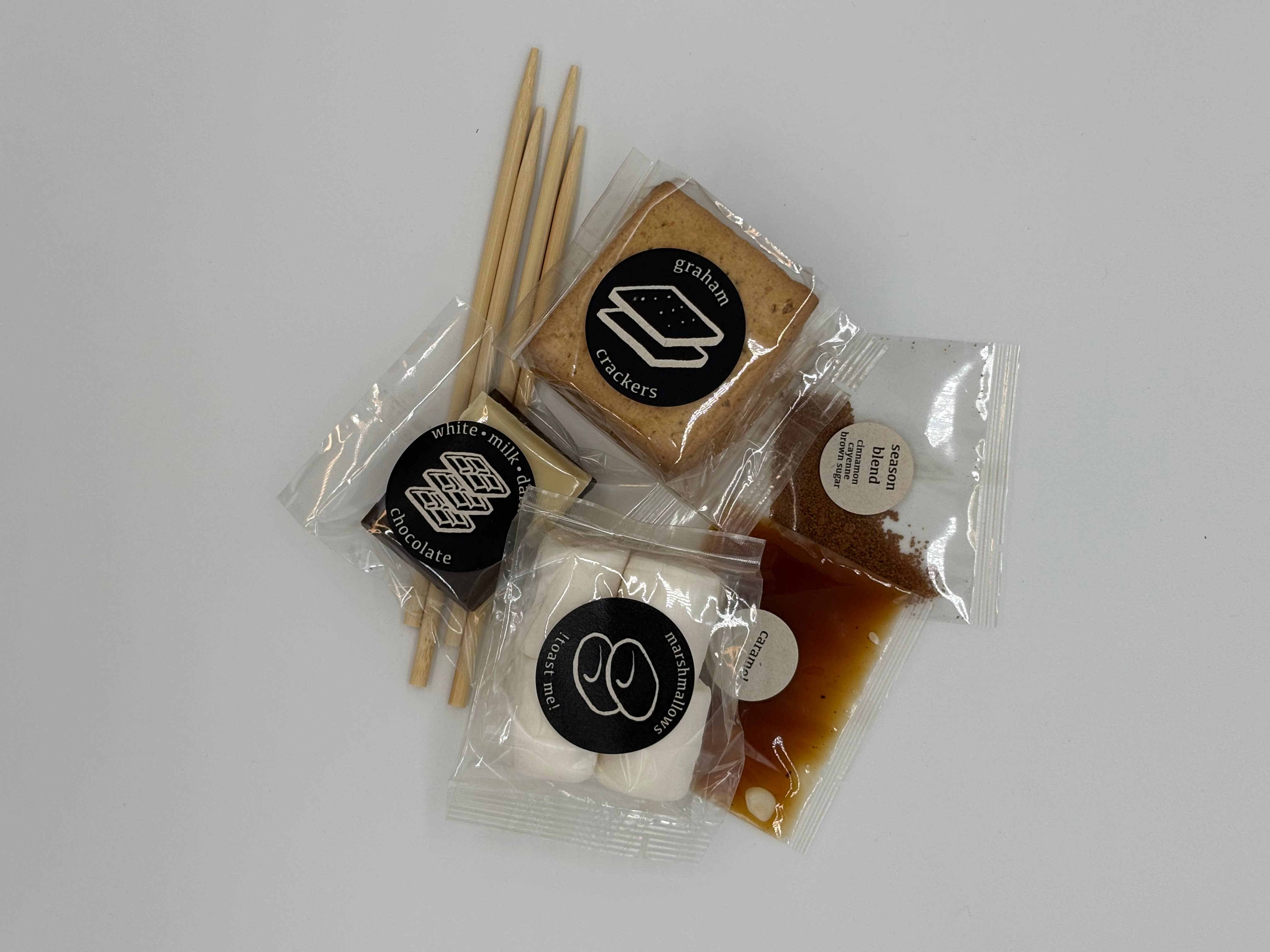 FIRESIDE Organics - Wholesale DIY food kit - Classic S’more Kit 4-Pack3