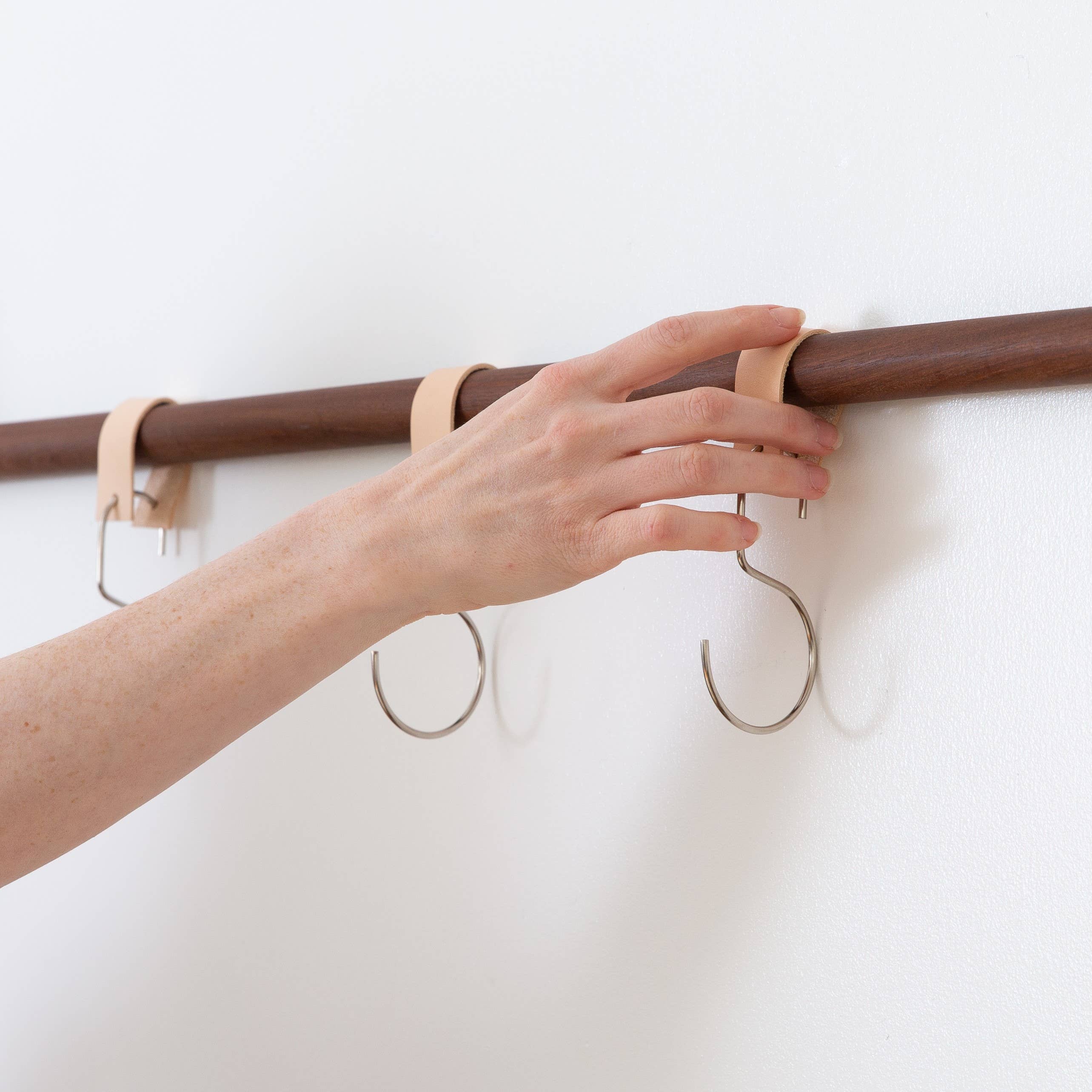 Keyaiira - Wholesale Wall Hook - Leather Loops & Hooks [Set of 3]5