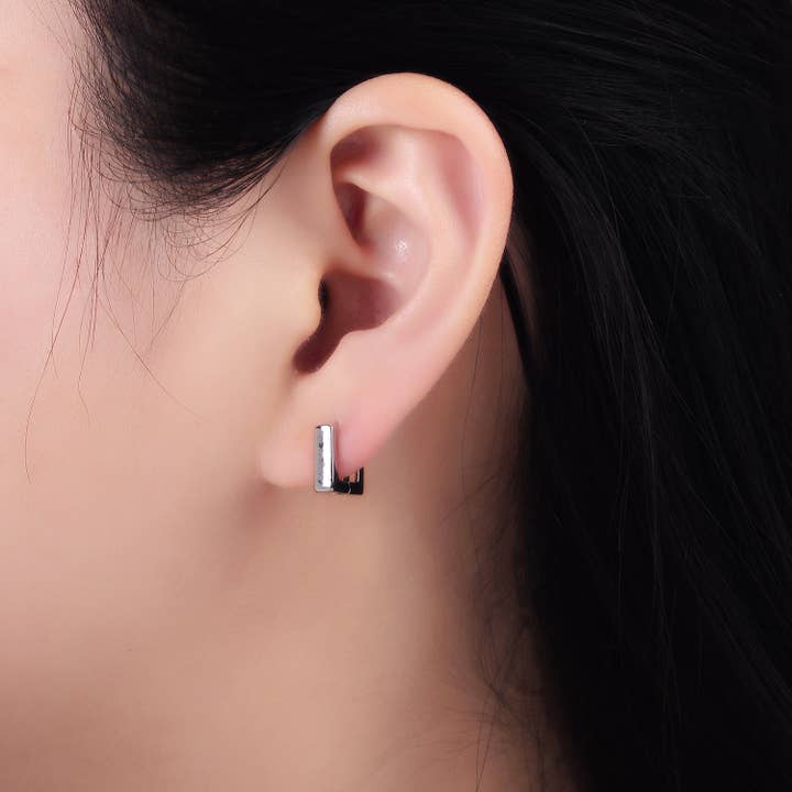 Aim Eternal - Wholesale Stud/Post Earrings - 14K Gold Filled 10mm Square Filigree Cartilage Earrings