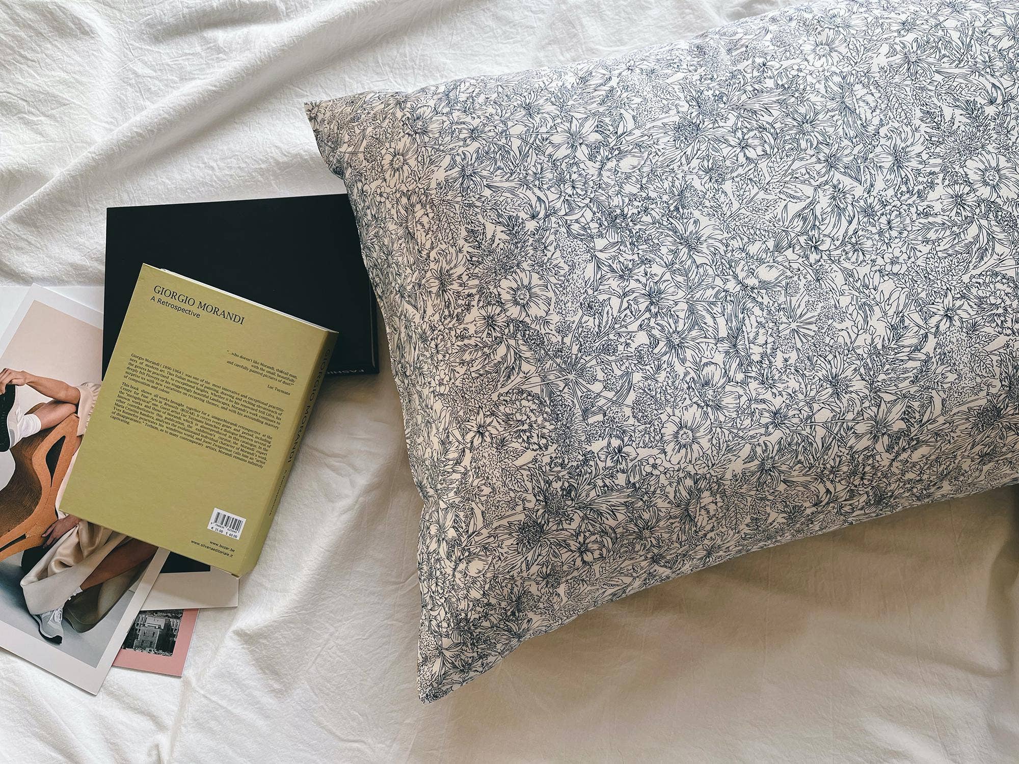 Lian Collection – wholesale Bedding pillowcase/sham – 100% Mulberry Silk Pillowcase - Floral Block-Print Design3