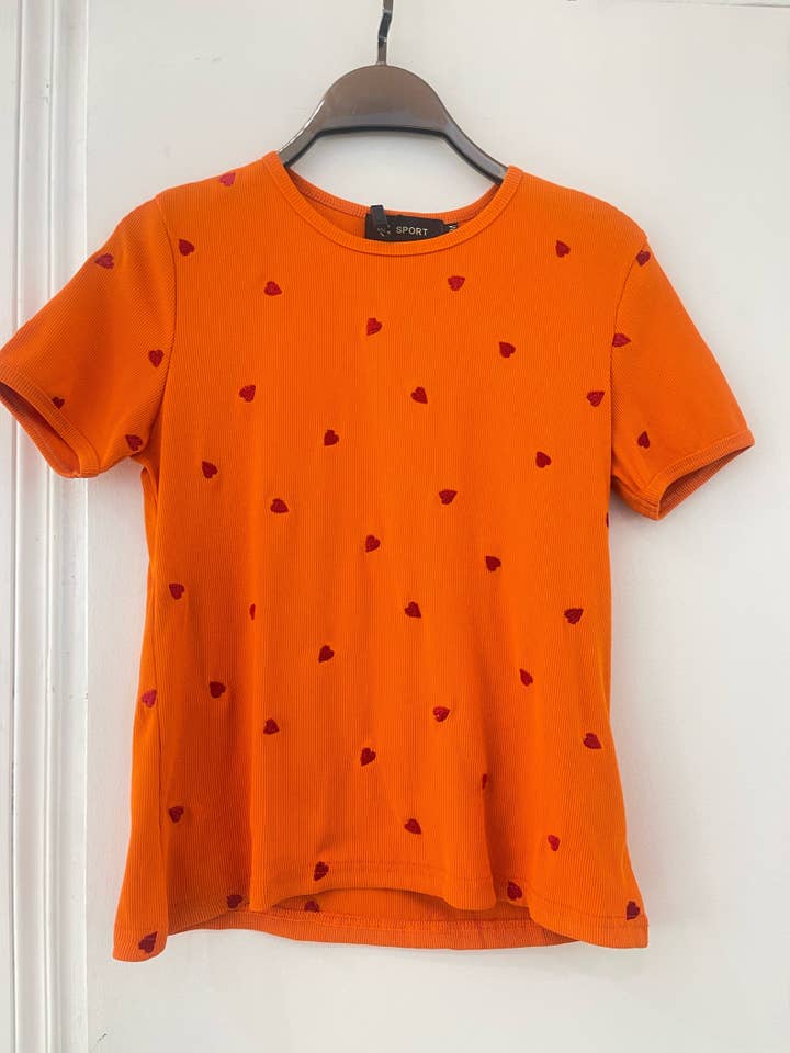 EASY MODE - Wholesale T-Shirt - Women's - Embroidered T-shirt top - 11085