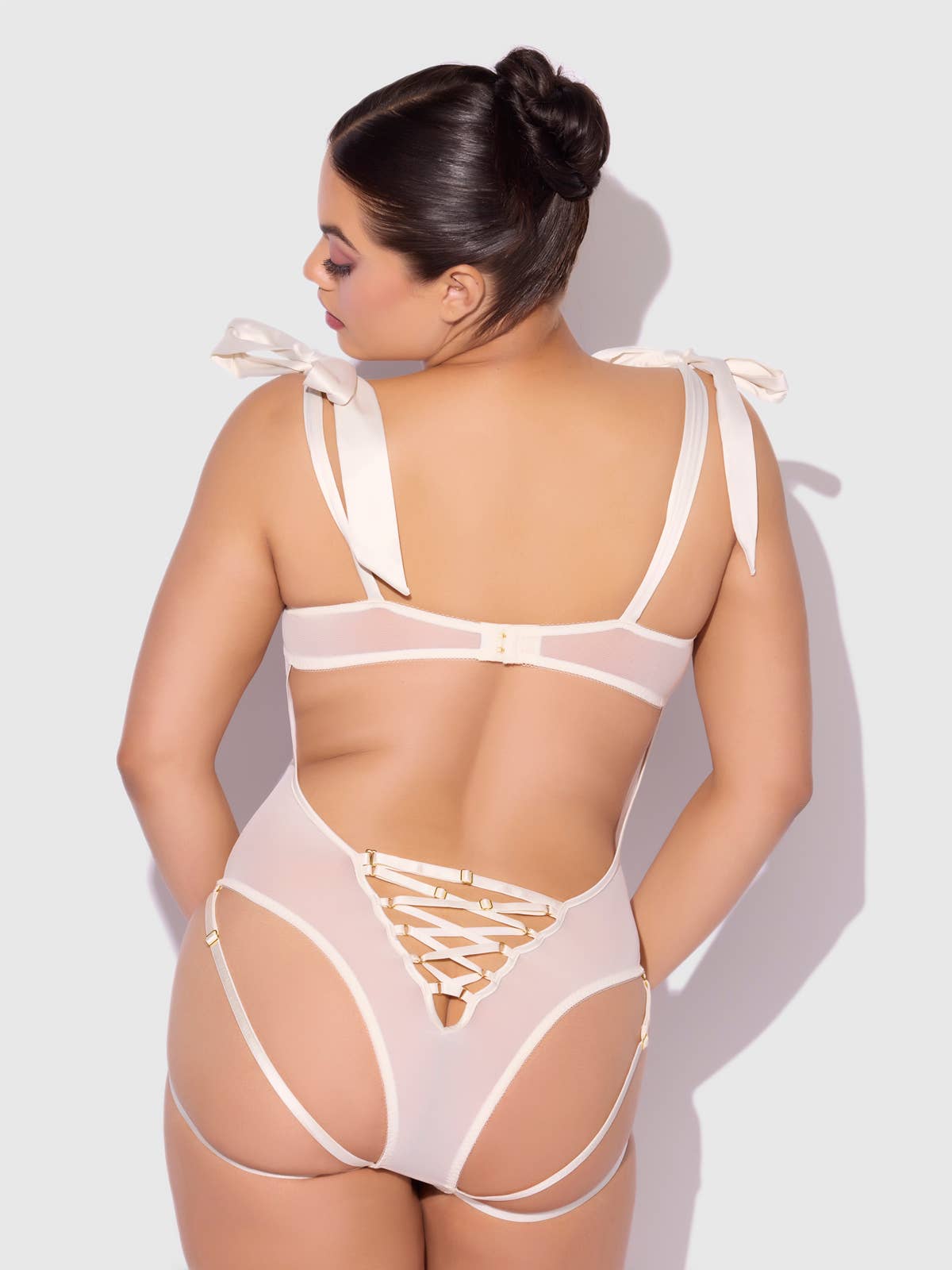 PEARL IVORY ROSALIE EMBROIDERED LACE TEDDY for wholesale on Faire2