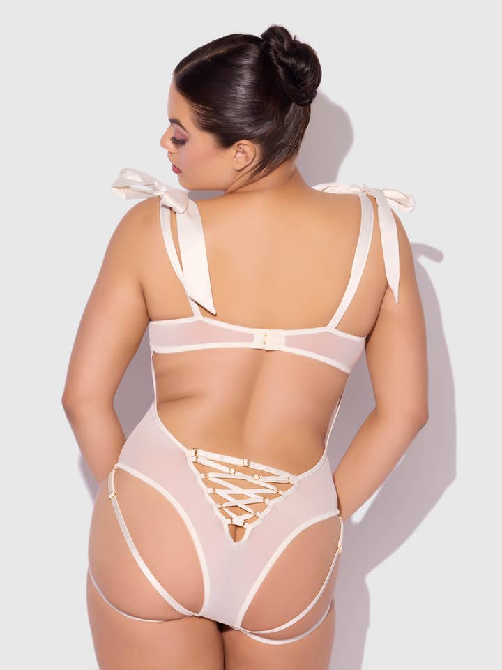 PEARL IVORY ROSALIE EMBROIDERED LACE TEDDY for wholesale on Faire2
