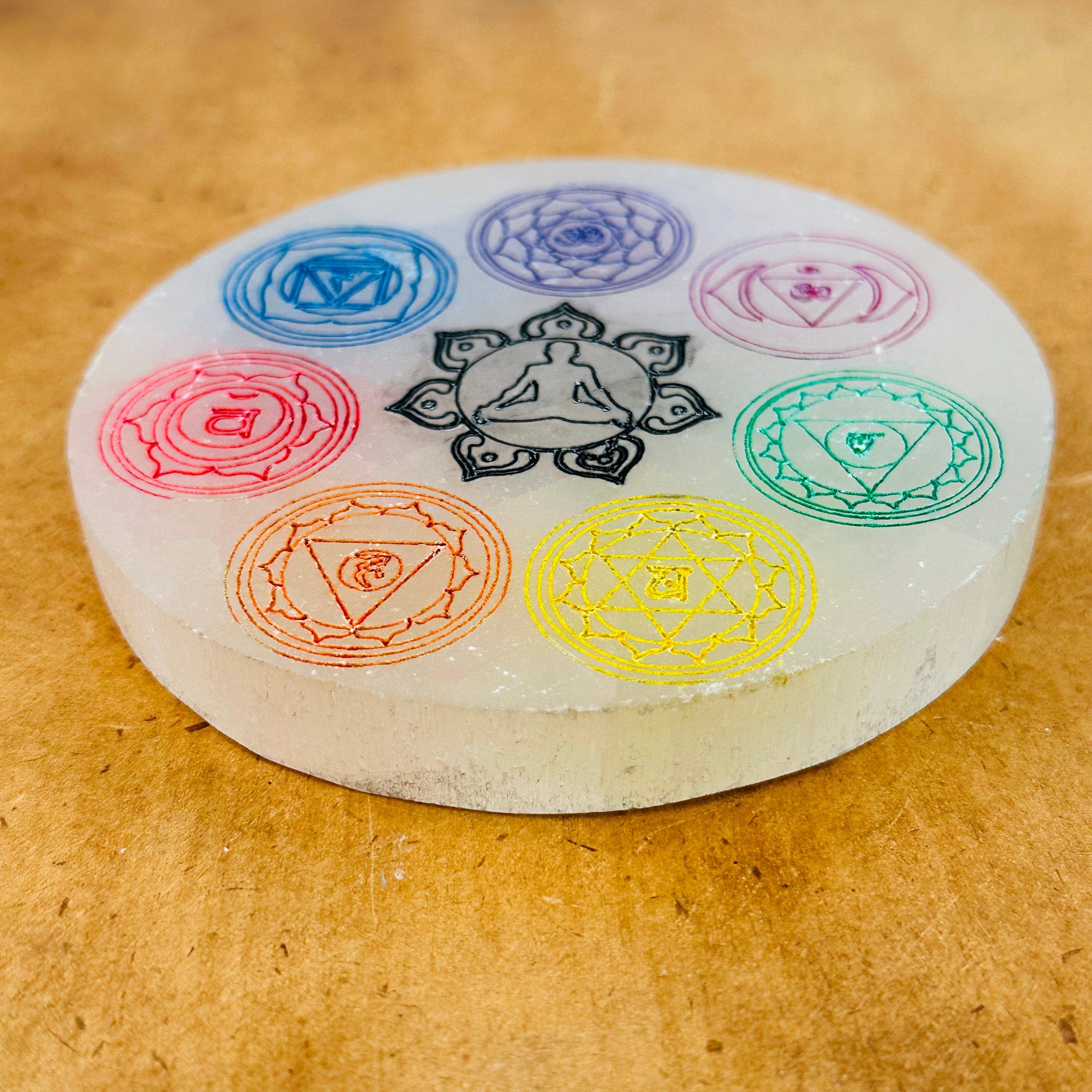 Rock Paradise - Wholesale Oplaadschaal voor kristallen - Oplaadplaat van kristalseleniet met gegraveerde chakra3