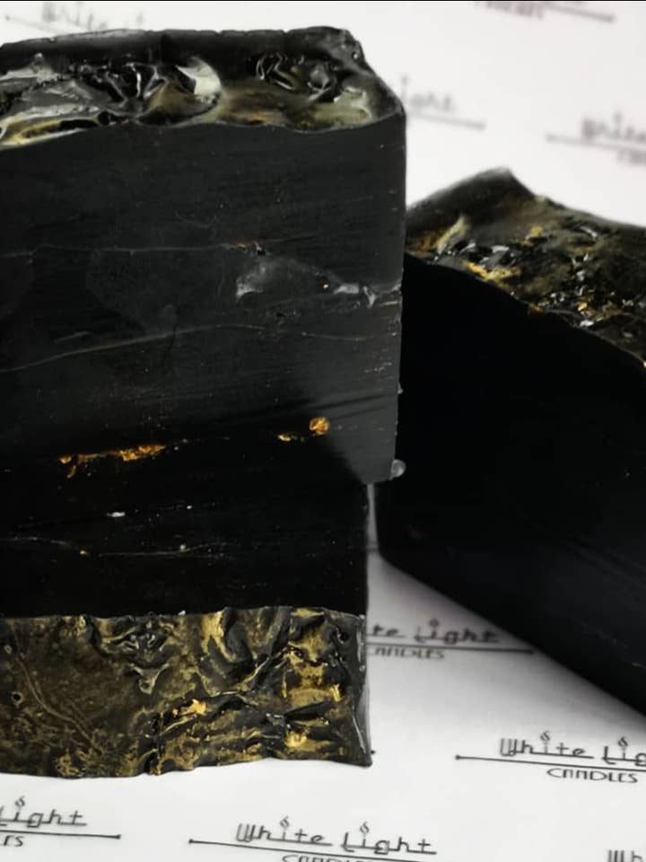 Pain de savon ambre foncé pour la vente par White light at home