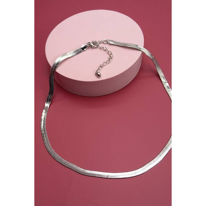JOSSLYN by wall to wall - Wholesale Link & Chain Necklace - CLASSIC 16INCH HERRINGBONE CHAIN NECKLACE | 31N21180