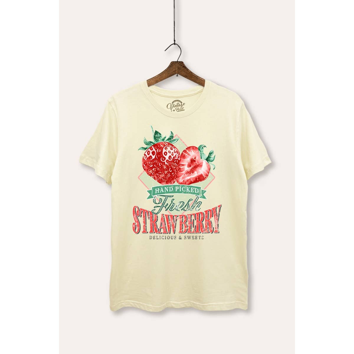 VINTAGE POINT USA - Wholesale T-Shirt (Graphic) - Women's - FRESH STRAWBERRY GRAPHIC BASIC T-SHIRT2