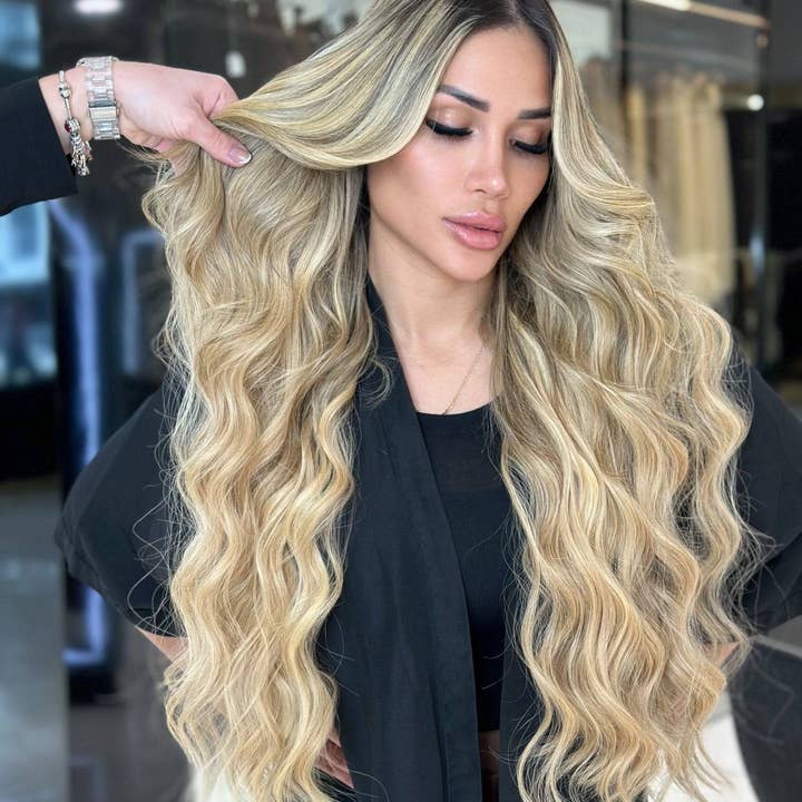 Conde Professional - Wholesale Hair Extensions - I-tip Vanilla #5/6/11 Balayage3