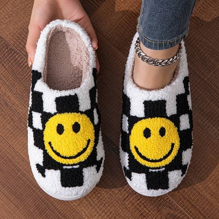 HOME CHECKERBOARD SMILEY FACE COTTON SLIPPERS_CWSHS0559 for wholesale by ACCITY