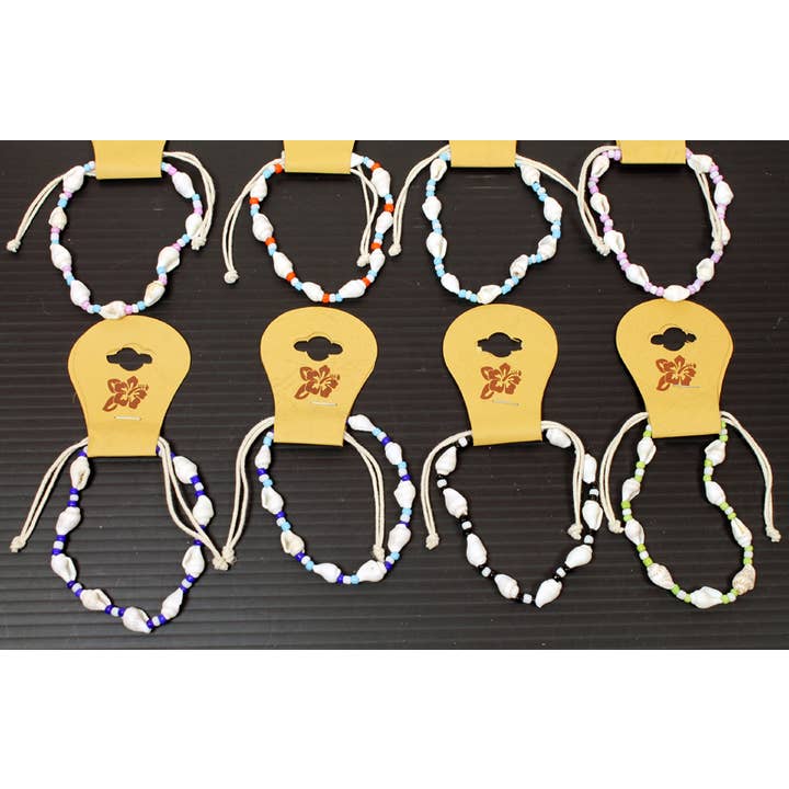 Western Counties Wholesale – wholesale Pärlarmband – Kardade små snäckor med färgade/vita pärlor armband