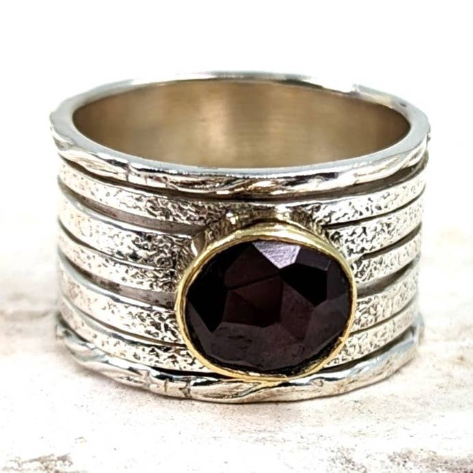 Willekeurige vorm granaat 925 draaiende ring met messing zetting voor wholesale door Tempest Designs