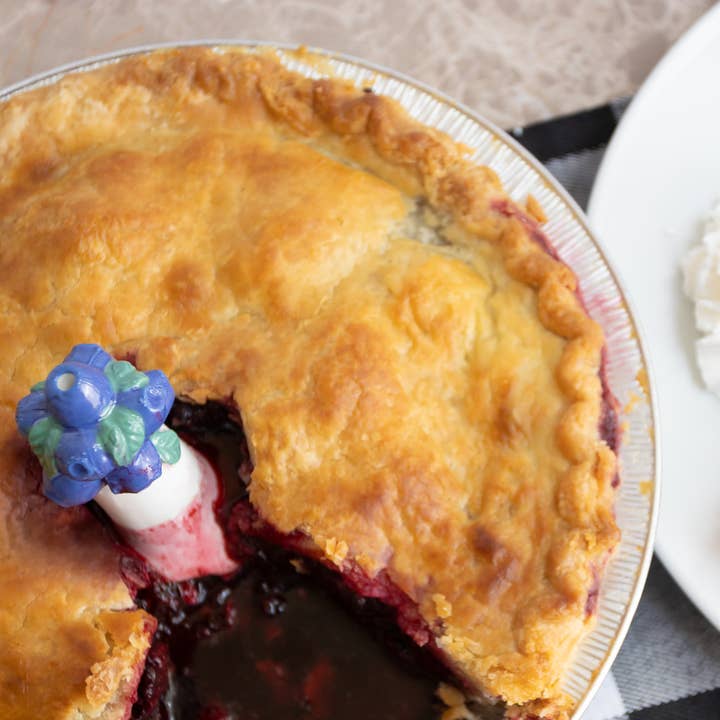 Fox Run Brands – Engroshandel Køkkenredskab – Fox Run Blåbær Pie Vent, Pie Bird til Bagning, 1,75” x 3"6