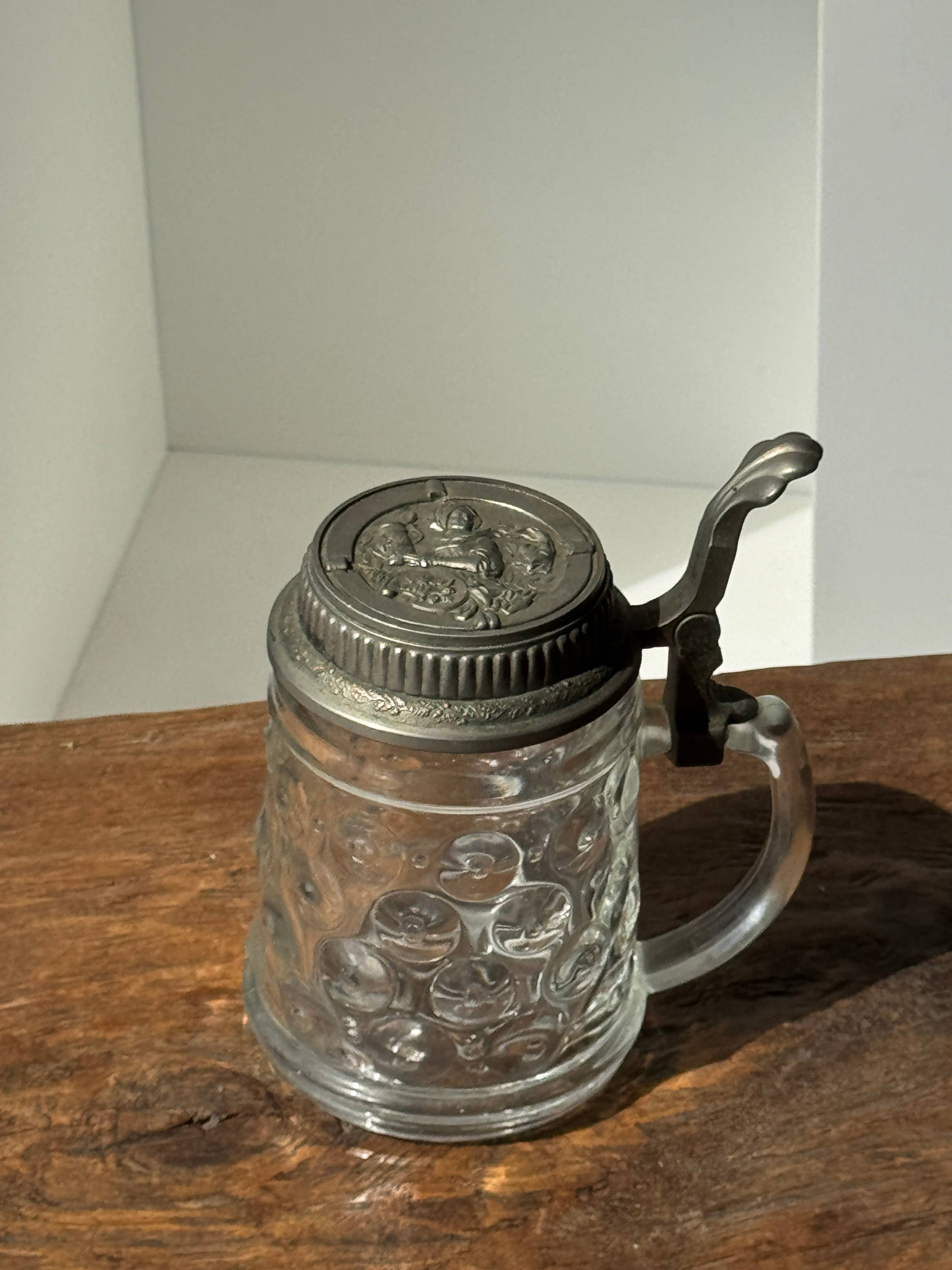 Office Objets - Wholesale Beer Glass/Mug - Alsatian beer mug with figurative pewter lid4