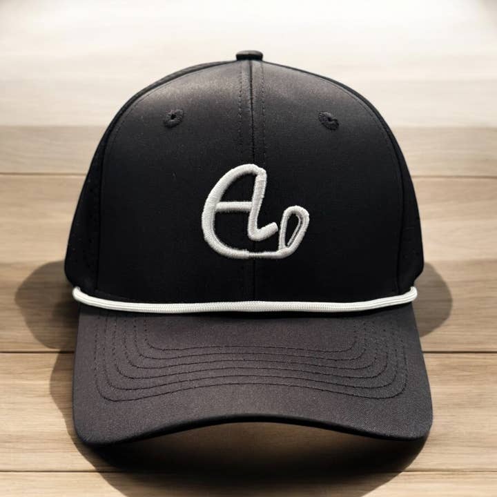 Chapeau à logo Albatross Attire pour la vente par Albatross Attire