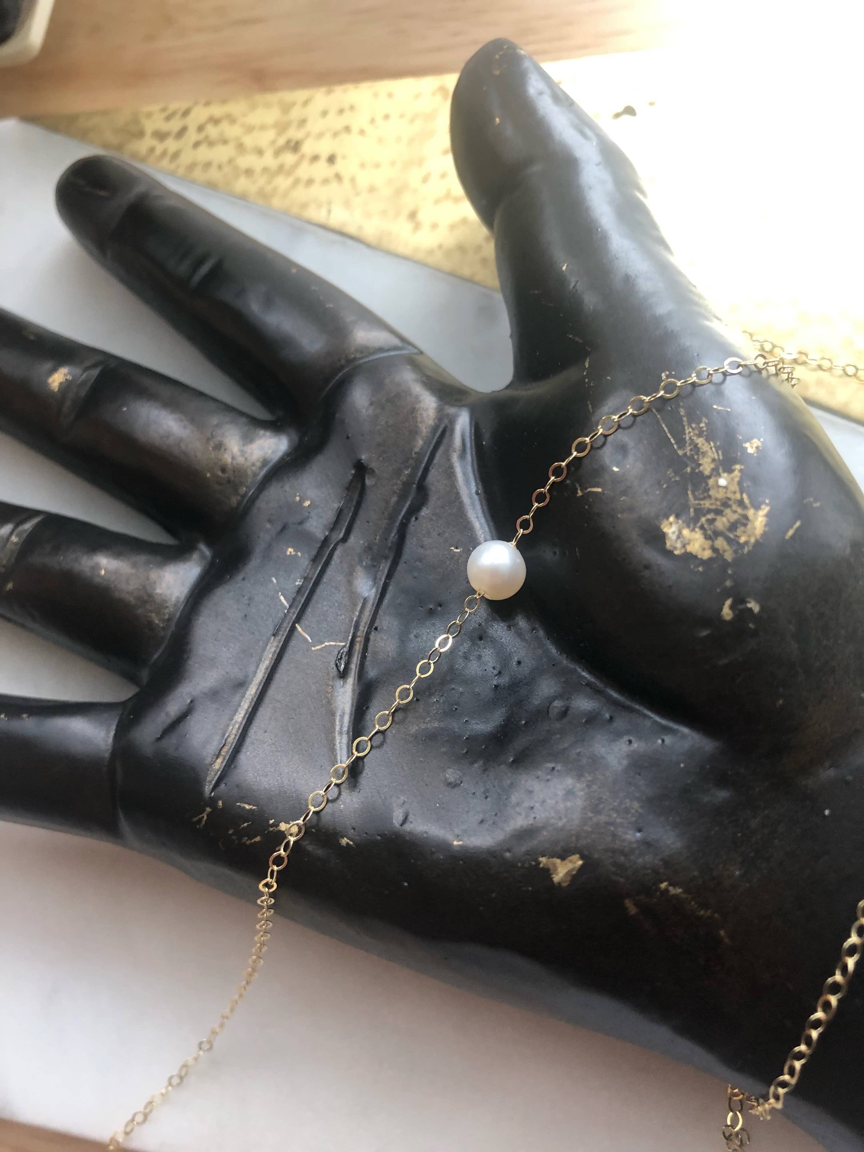 La Soucique Studio Metalsmithing - Wholesale Beaded/Pearl Necklace - Perelle Dainty Floating Pearl Necklace1