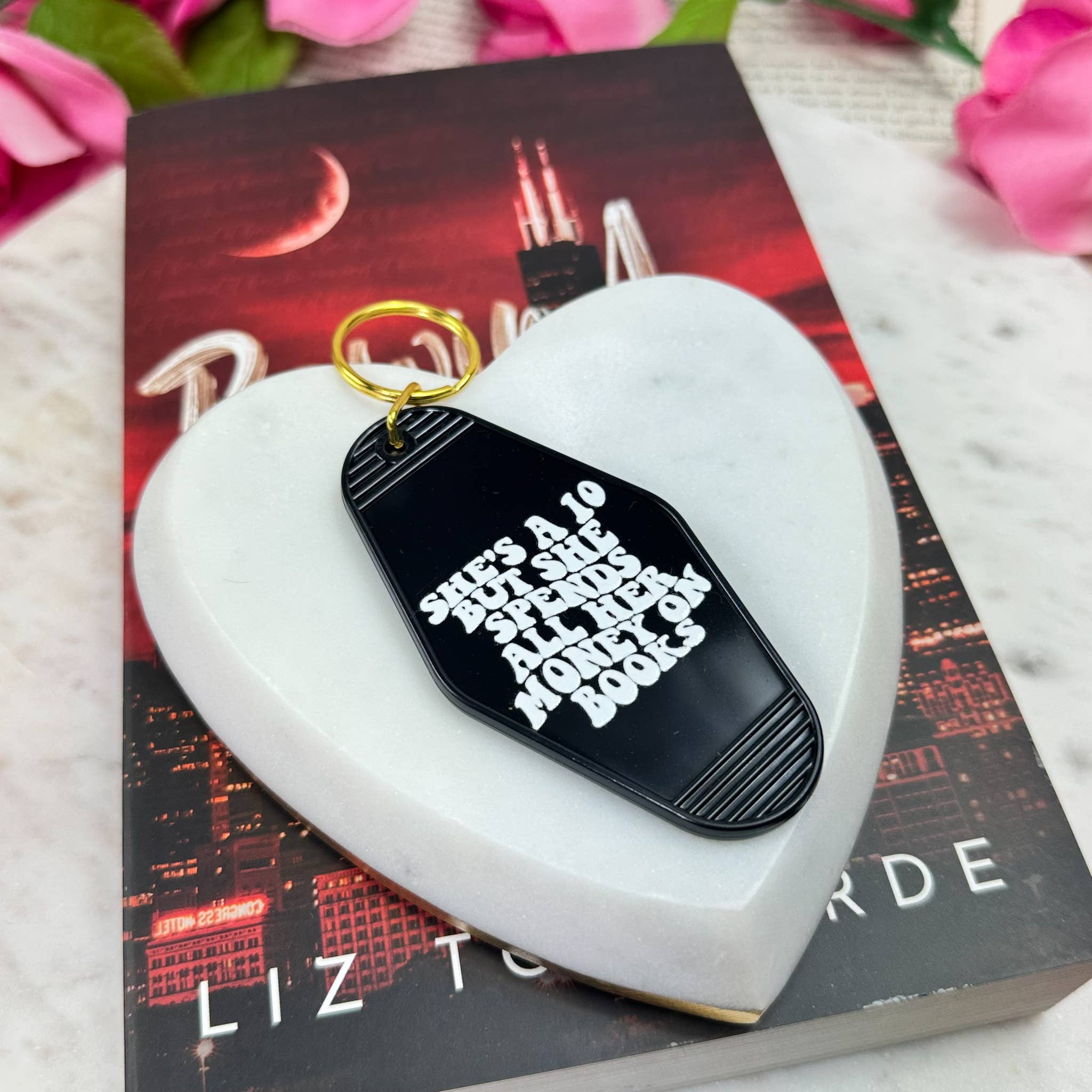 The Swoon Room - Wholesale Keychain - Women's - She's a Ten But Spends All Her Money On Books Motel Keychain5