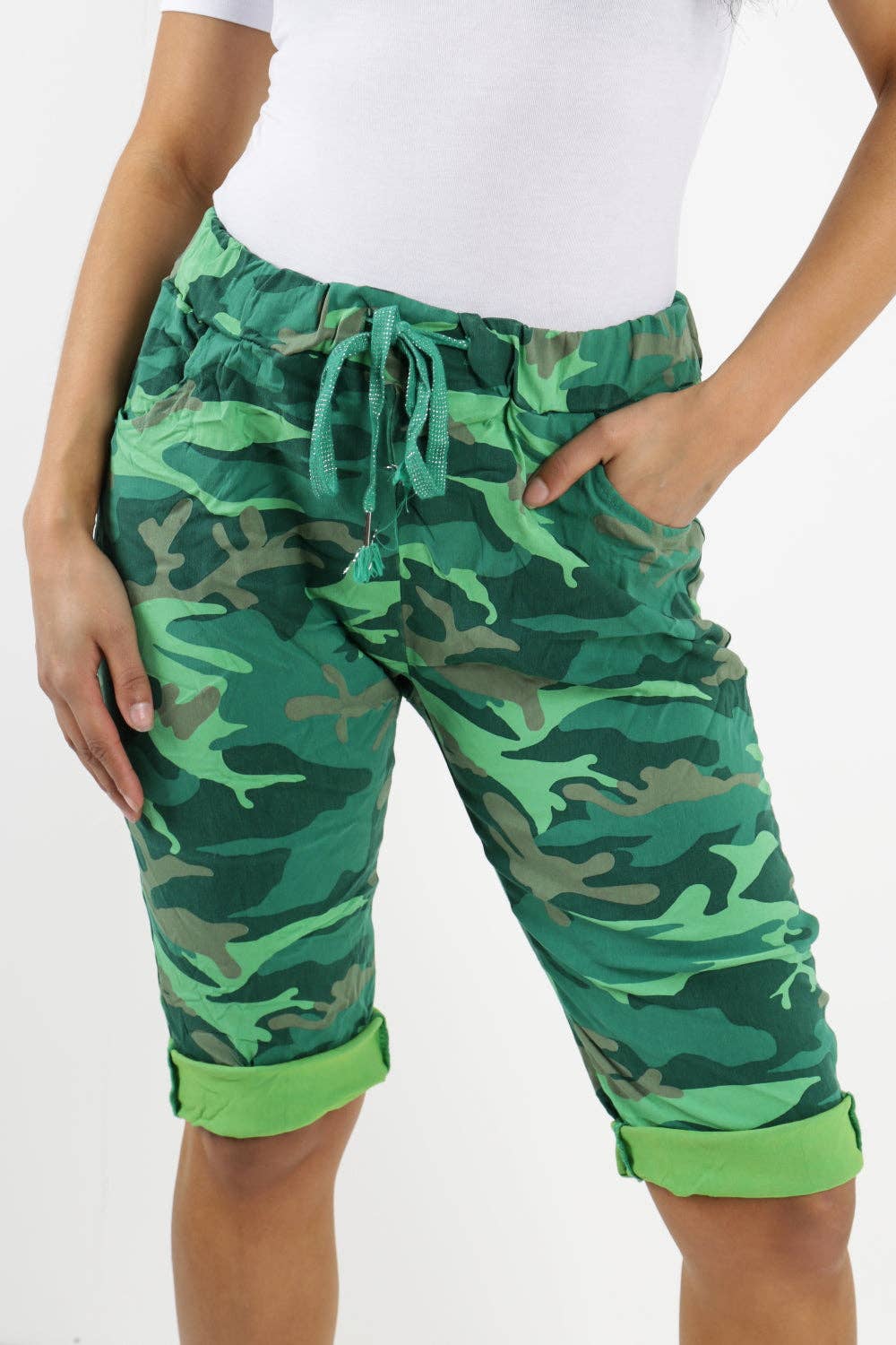 Miss Bold – wholesale Shorts – Women’s – Italian Camouflage Magic Chino Shorts37