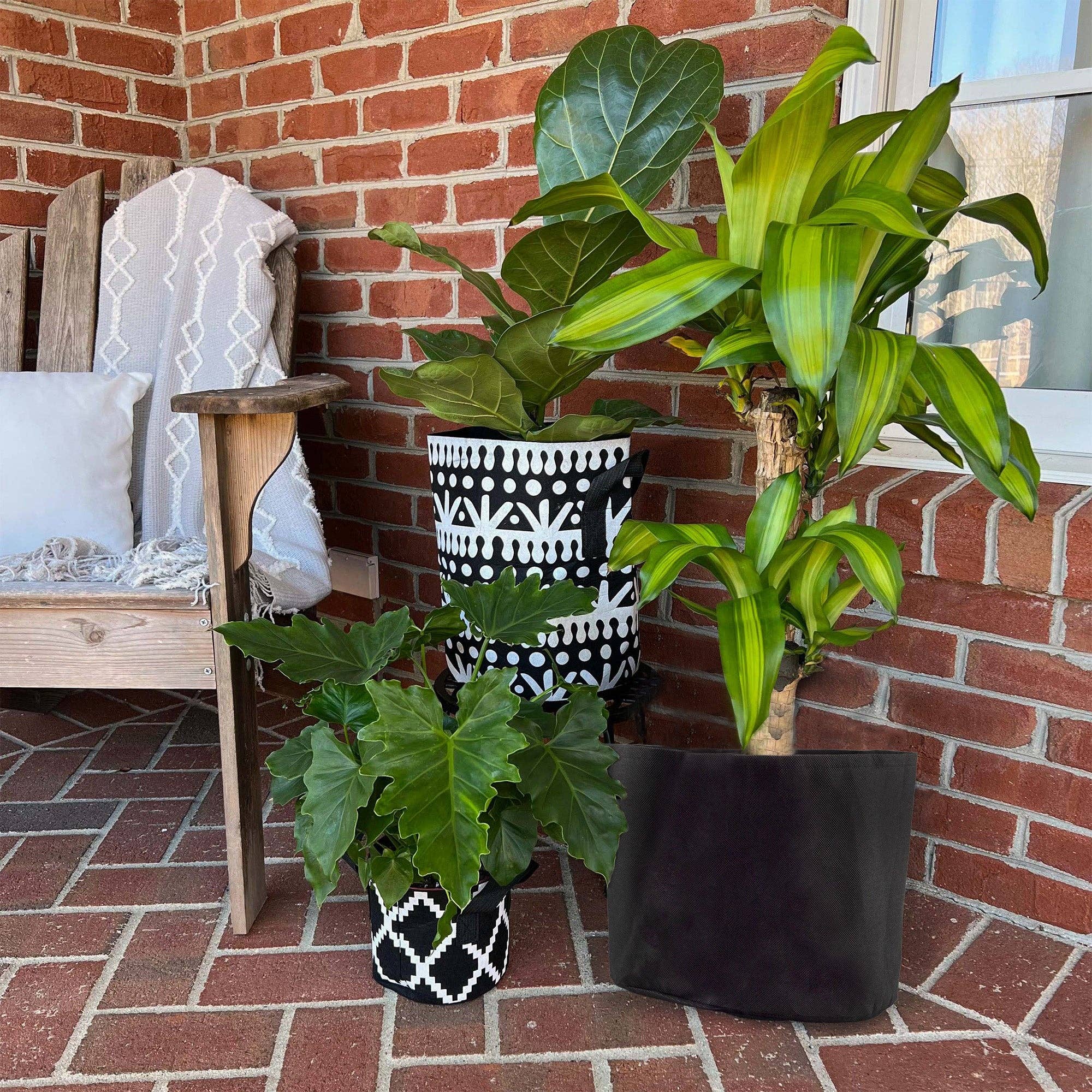 Kurated Korner – Vaso de plantas por atacado – Sacos de Cultivo Pretos de 4 Galões Esterno (4 unidades)7