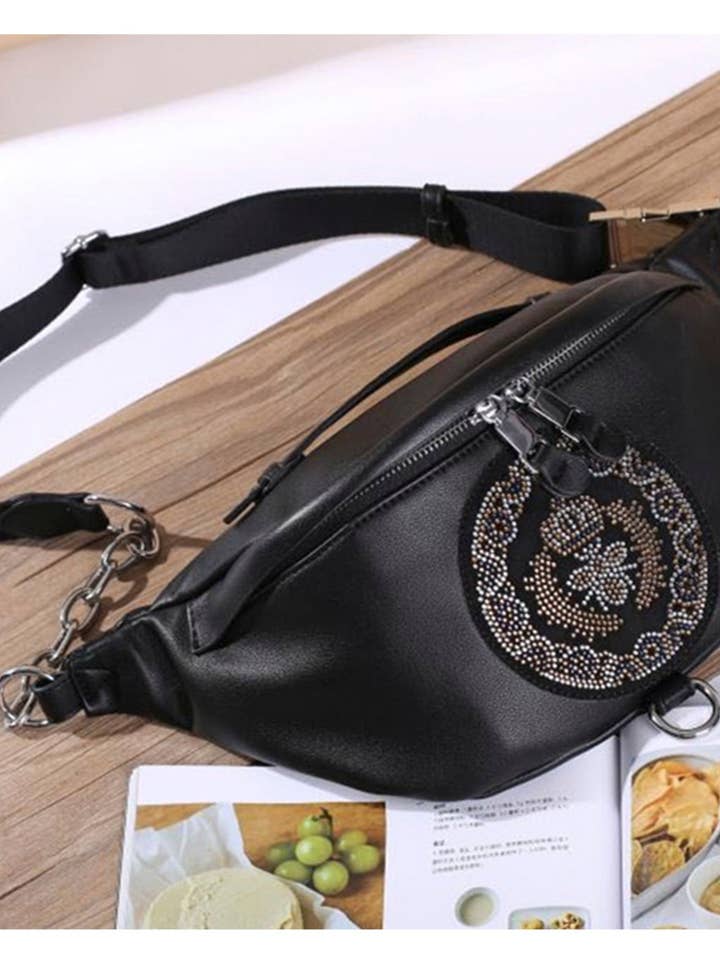 Crown Bee Leather Crossbody HB1492 for wholesale by Ole