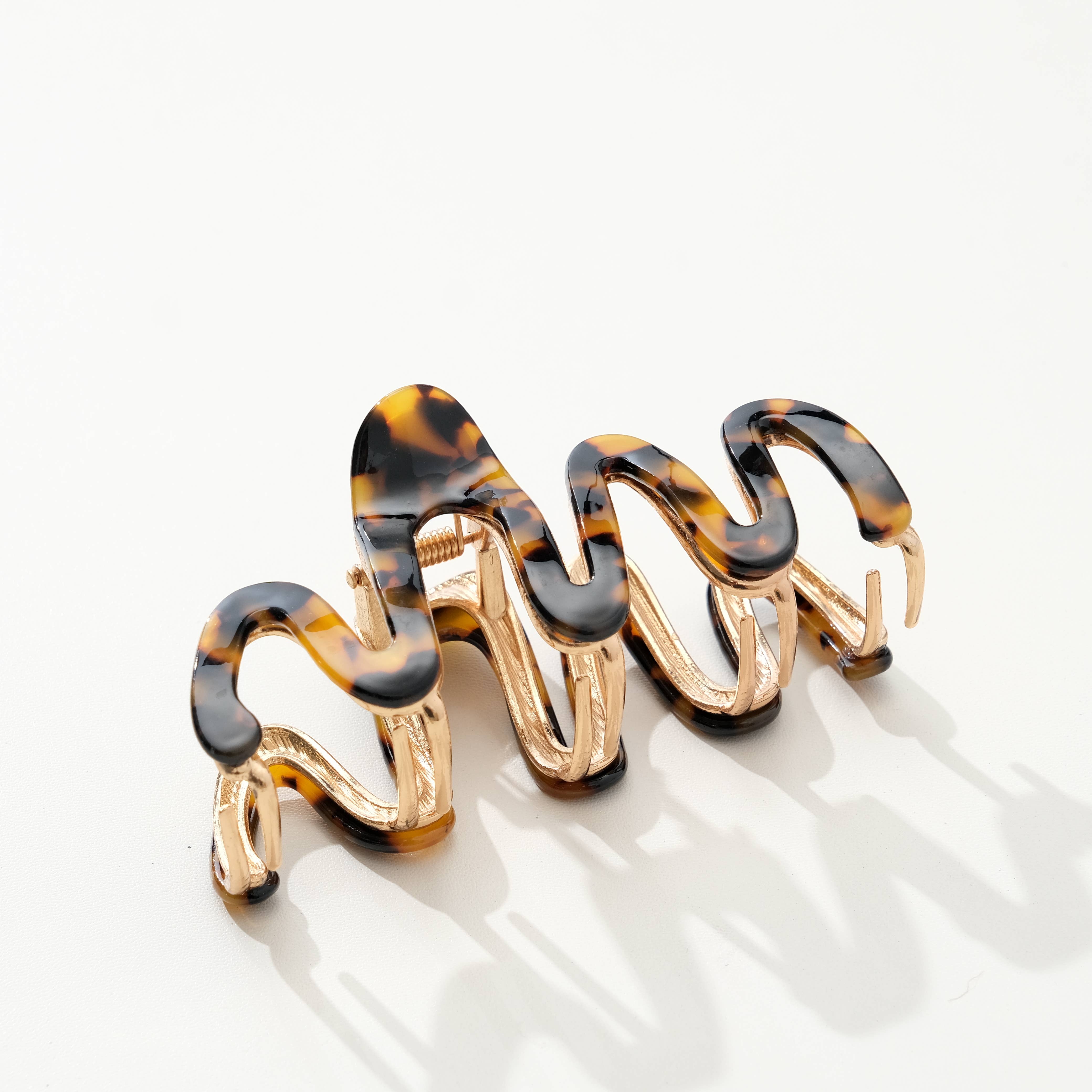 Assorted Willow Core | Large Squiggle Metal Claw Clip for wholesale on Faire3