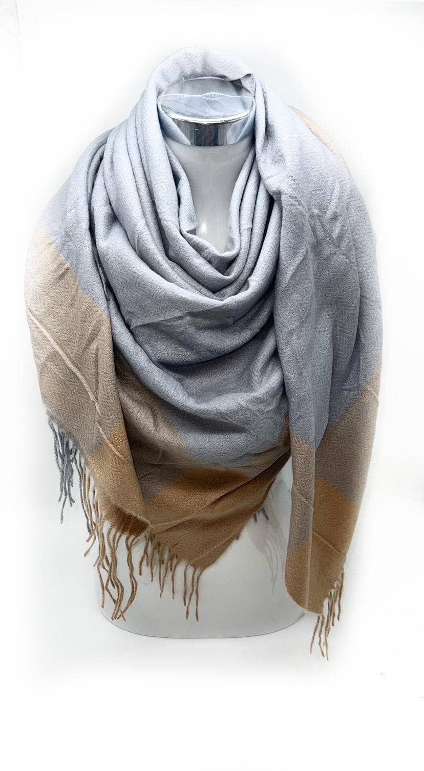 LINETA - Wholesale Scarf - Women's - HG-34 Large square scarf with long fringes9