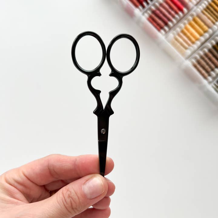 Vintage embroidery scissors, small needlecraft scissors for wholesale by Matryoshka Doll Shop