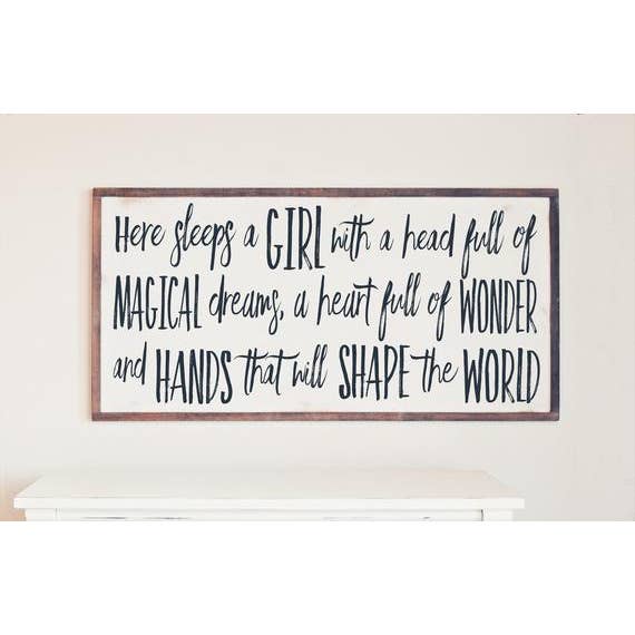 Targa in legno con ragazza con sogni magici, 30,5 x 61 cm per la vendita all'ingrosso da parte di Willow and Blush Designs