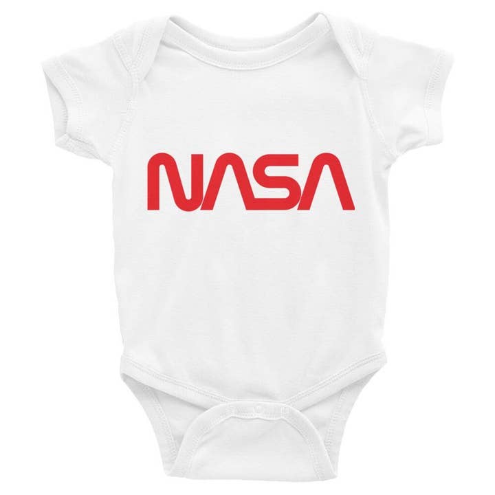 Witte Nasa bodysuit voor wholesale door Diverscity Clothing Co.