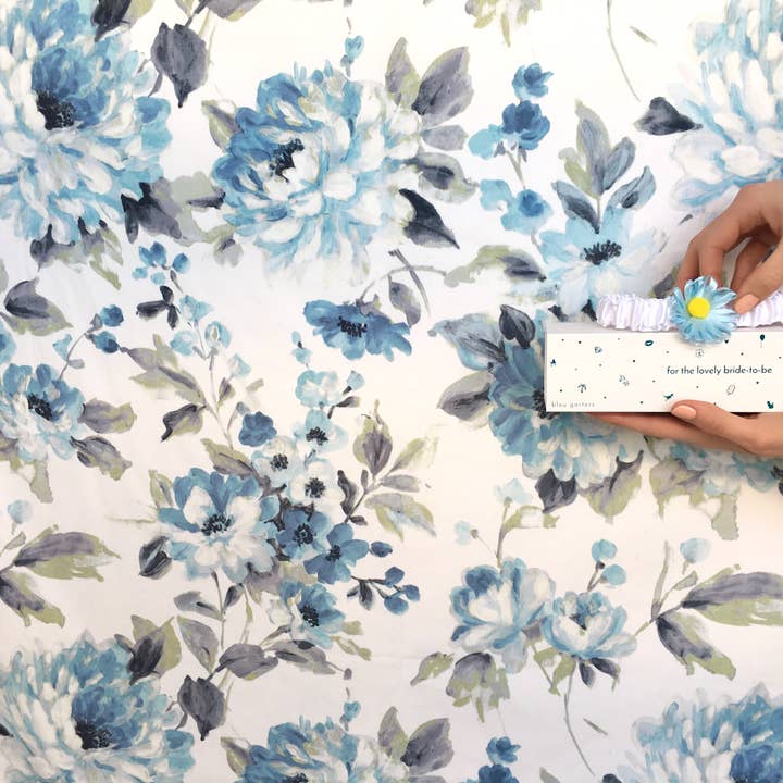Bleu Garters - Venta al por mayor Liguero - Mujer - Liguero de flores de satén azul con liga