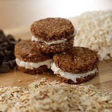 Prepackaged Woofie Pies (6 pack) for wholesale by Paw Street Barkery