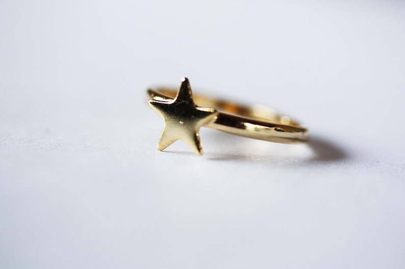 Diament Jewelry - Wholesale Band/Stacked Ring - Gold Star Ring1
