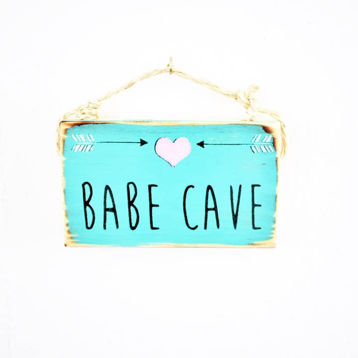 Mahalo Market - Wholesale Sign - Mini Babe Cave Sign