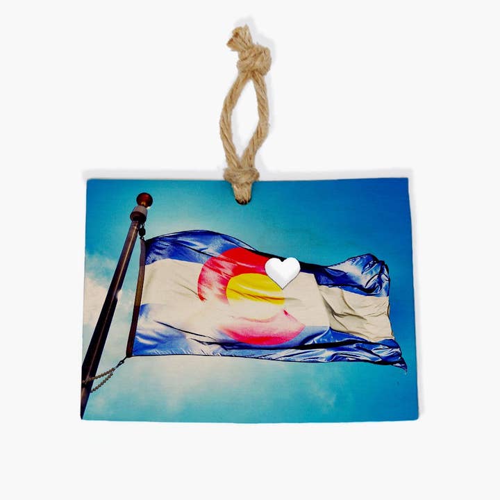 Flyvende ornament for engroshandel hos Simply Grateful