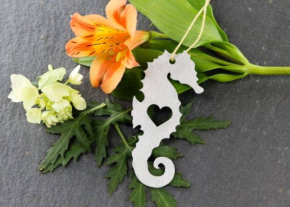 Iron Maid Art – Engroshandel Pynt – Seahorse Beach Metal Ferie Gave Julepynt2