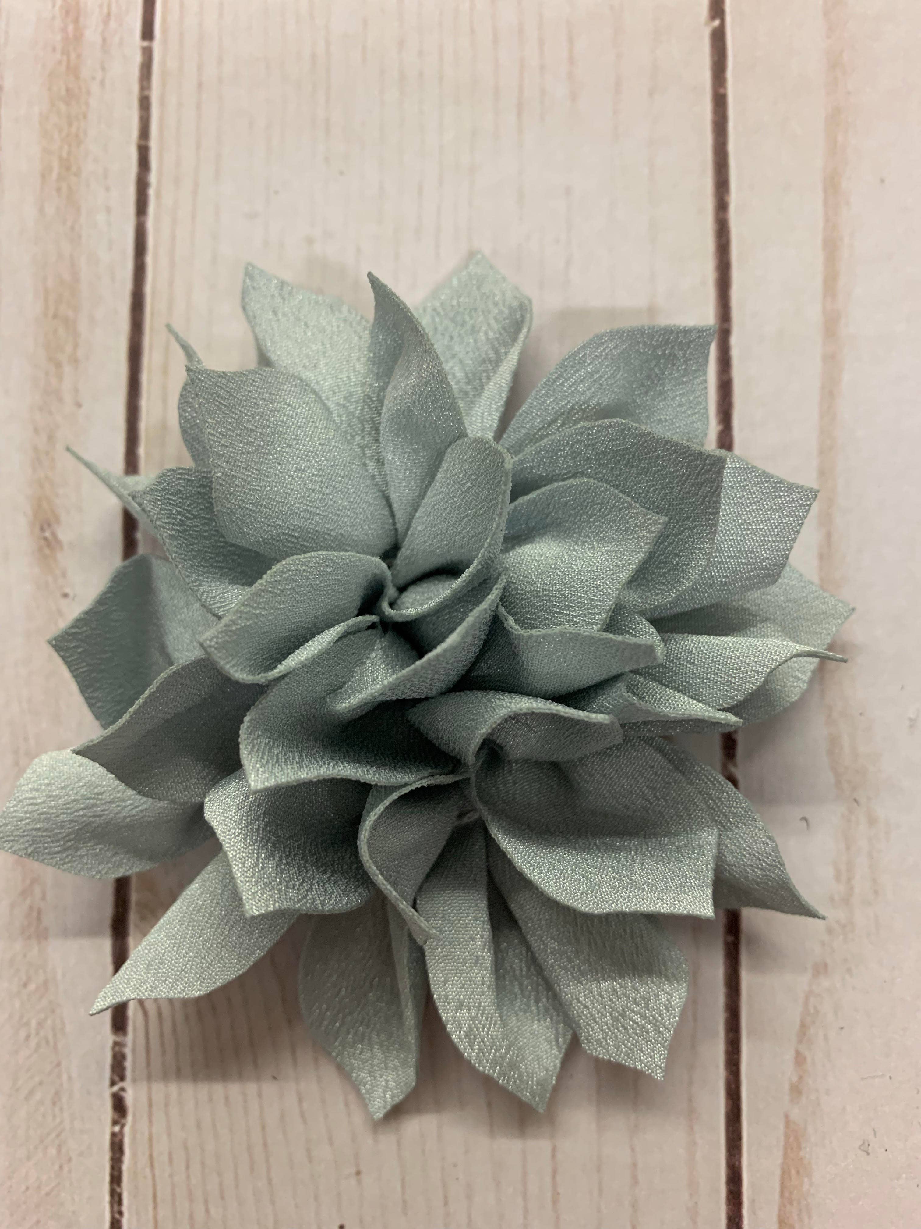 Rachel's Ribbons - Wholesale Hair Clip - Kids - Lily Flower Clip - Medium16