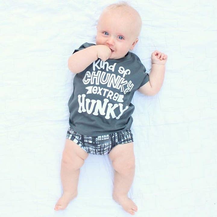 Tipo de chunky Extra Hunky - Camiseta para niño para venta al por mayor de spillthebeansetc