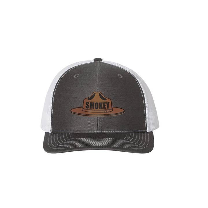 Wear Your Roots – Großhandel Trucker-Cap – Unisex – Smokey Bear Rangerhut Trucker Snapback