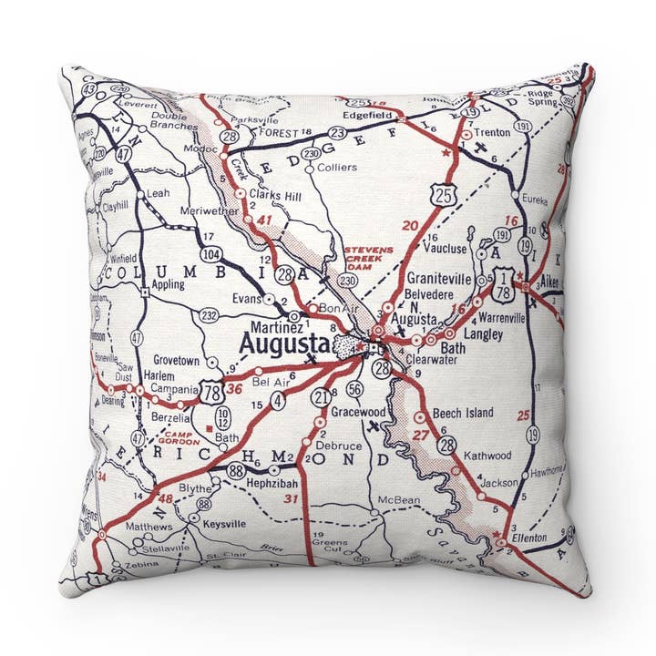 Coussin décoratif carte Augusta Géorgie pour la vente par Daisy Mae Designs