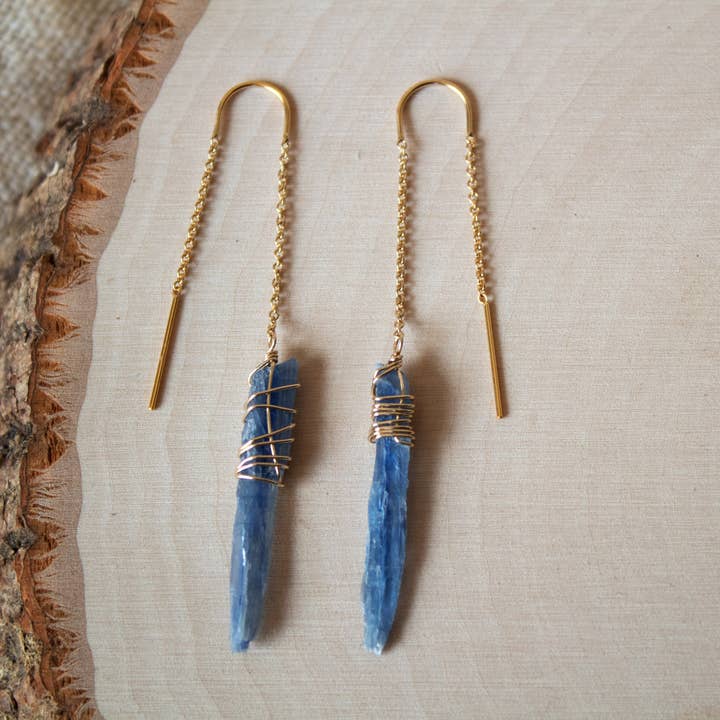 Blauwe Kyaniet Threader oorbellen voor wholesale door Crystal and Gold