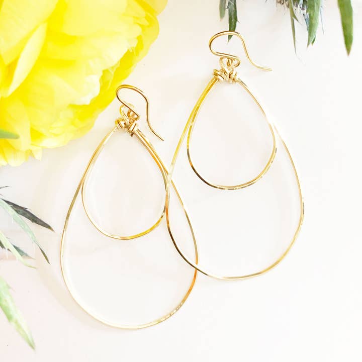 Doppio cerchio a goccia, con riempimento in oro 14k o Sterling per la vendita all'ingrosso da parte di Viv & Ingrid